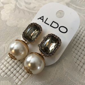 Aldo Earrings w/ Grey Jewel and large pearl